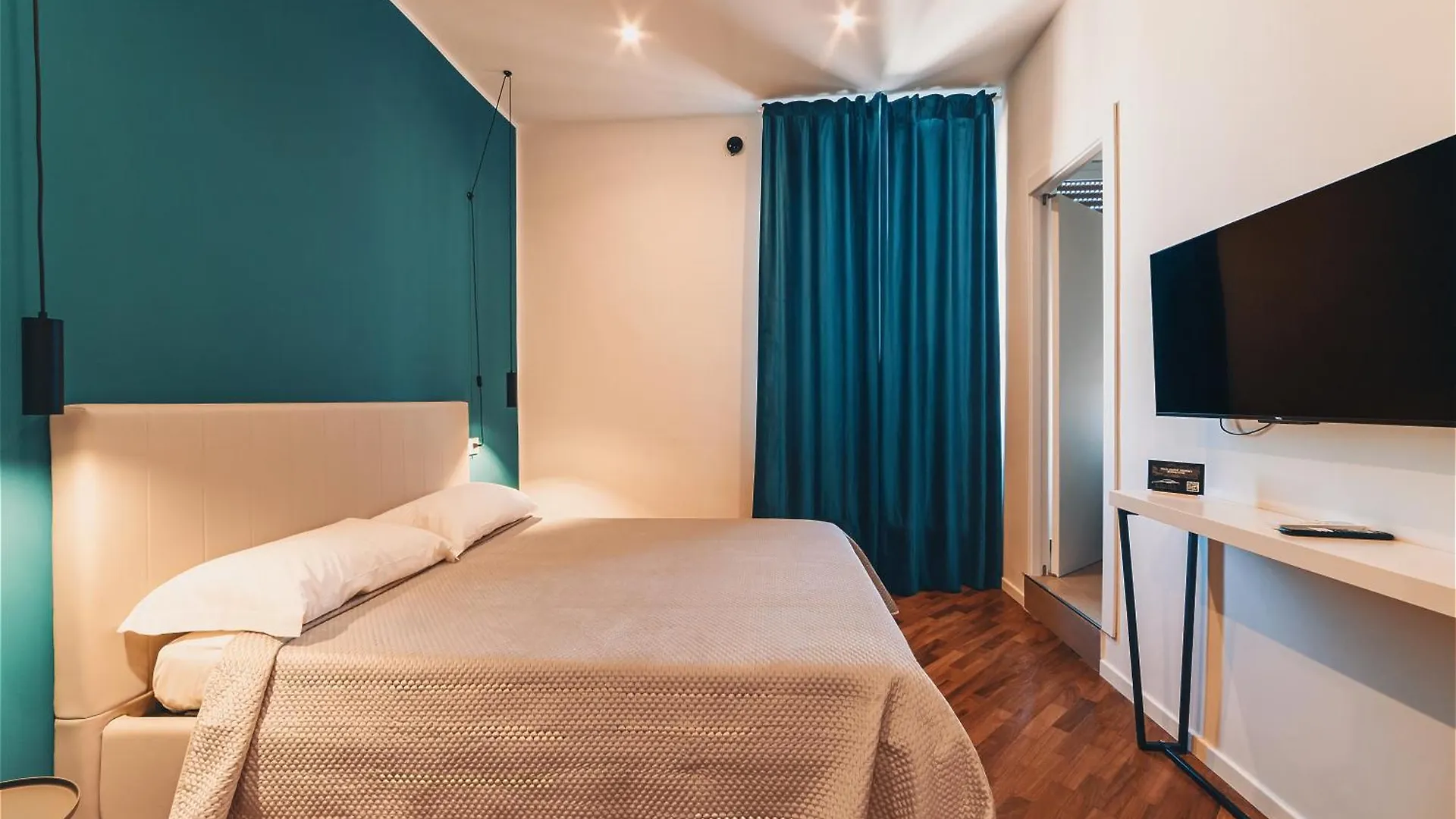 Hotel Attico33 Neapel