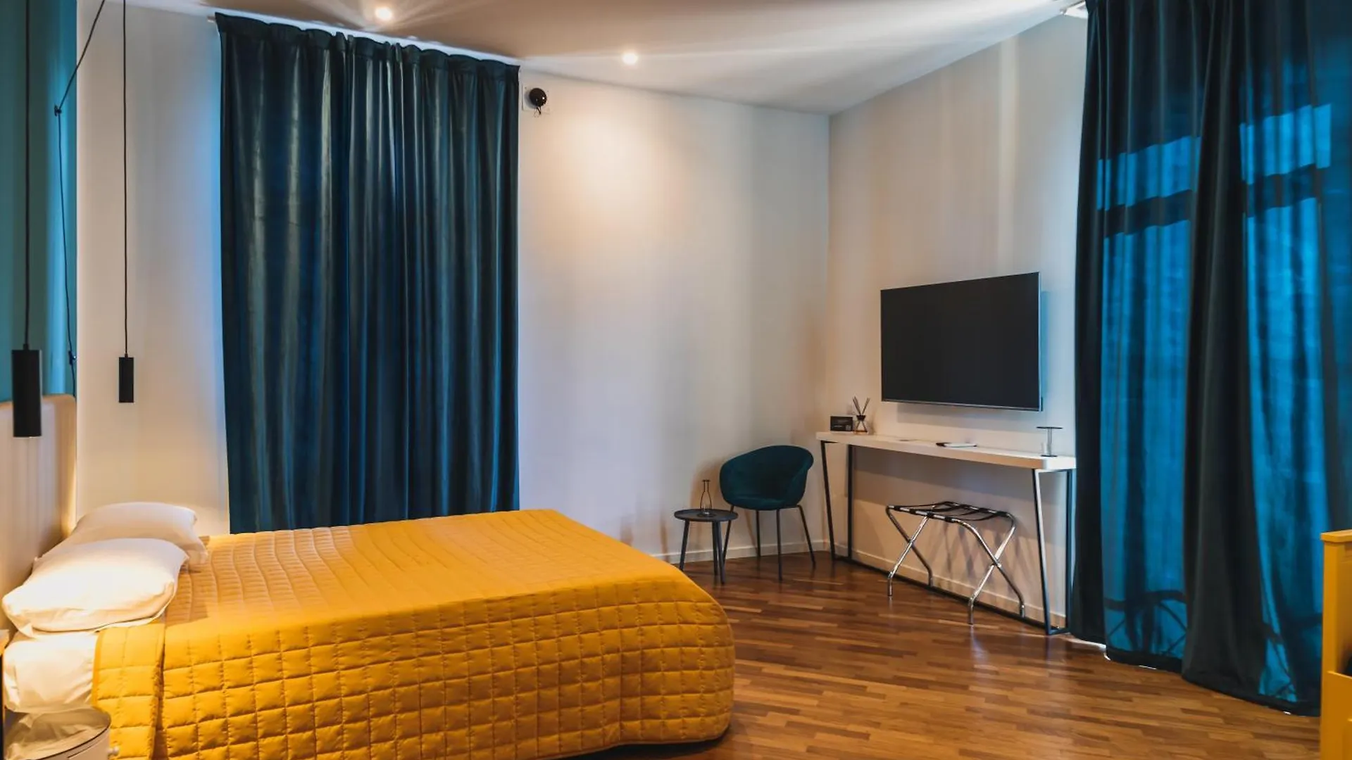Gasthof Hotel Attico33 Neapel